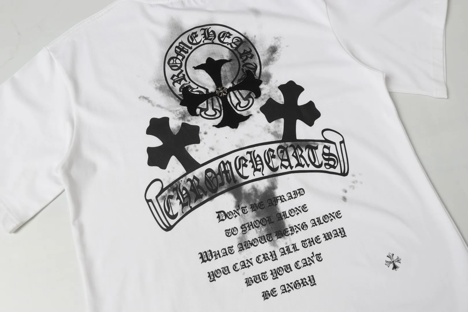 P170 Chrome Hearts* Chrome Hearts are made of 300g double yarn fabric, 1*1 Solona rib, imported digital front and rear white ink direct injection + laser appliqué embroidery, hand-nailed hardware accessories, loose version, same style for men and women. Color: Black White Size: XS S M L